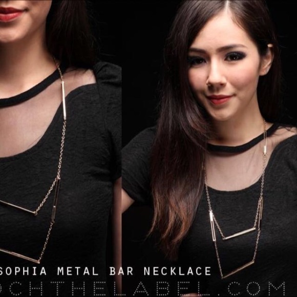 ✨10 for $10✨  Metal Bar Necklace - Picture 2 of 4